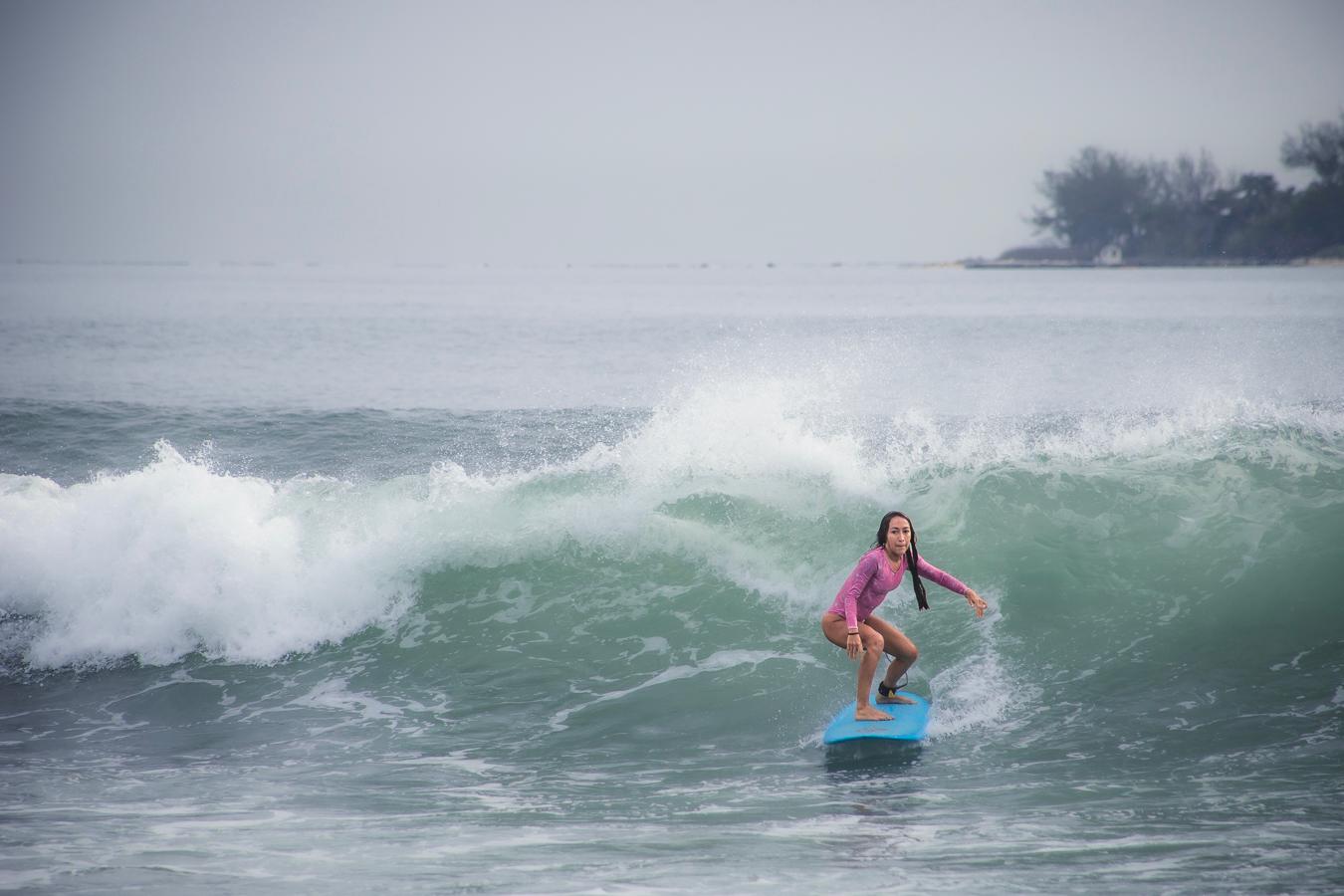 Traje de baño surfero